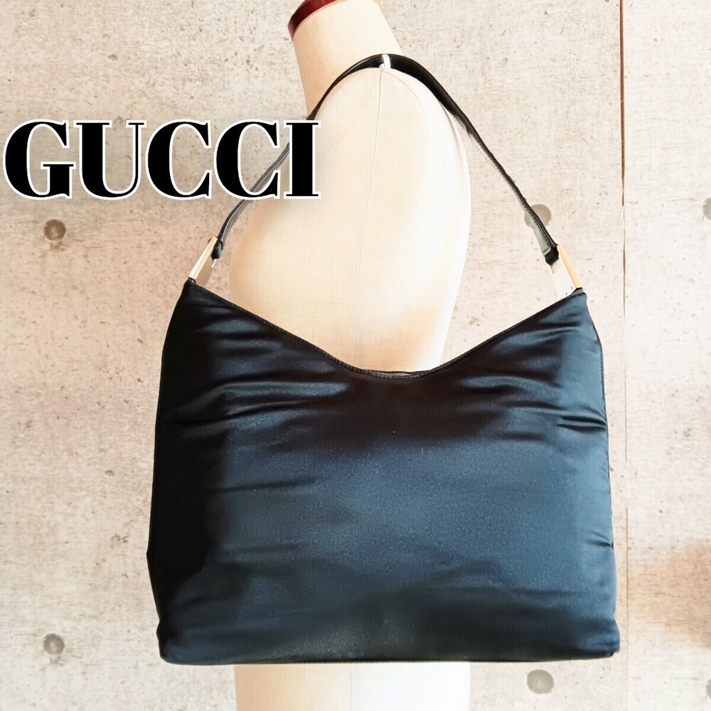 Gucci leather shoulder bag